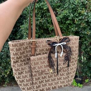 Michael Kors Jet Set Medium Logo Pocket Tote Bag